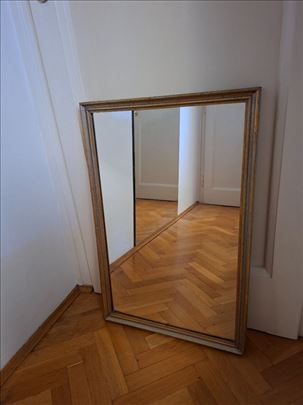 Prodajem dobro ocuvano ogledalo