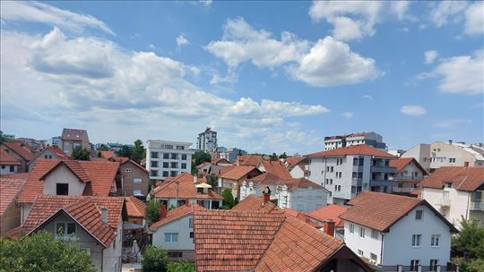 Trosoban stan u donjoj Erdogliji