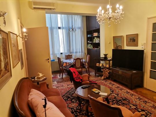 3.5, 94m2,salonski,uknjizen na prestižnoj lokaciji