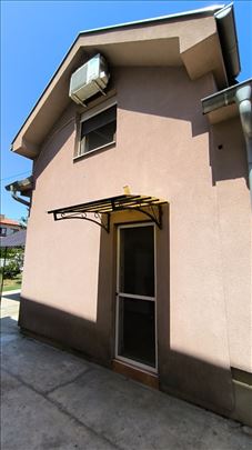 Kuća površine 174m2 u centru Šapca
