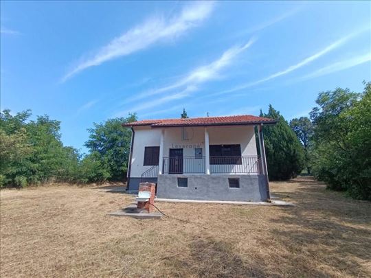 Kuća, Stojnik, 91m2