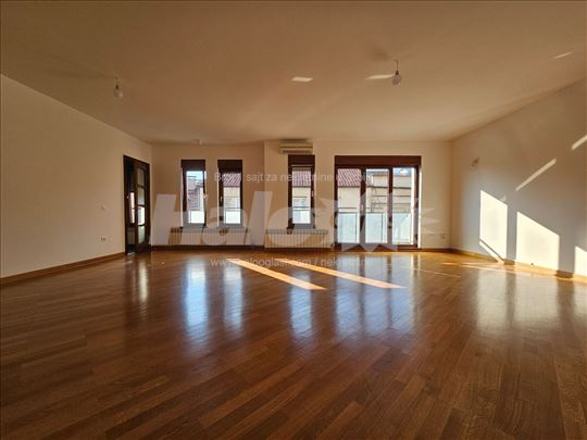 Novija gradnja lux stan za izdavanje