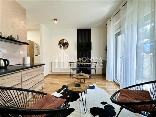 Prodaja apartmana na Divcibarima sa parking mestom