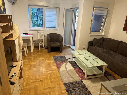Opremljena garsonjera,novogradnja,31m2,lođa,87000€