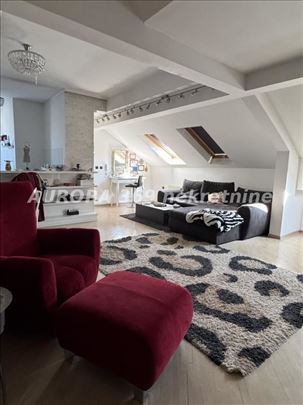 Ruma! Centar! Fenomenalan Lux Četvorosoban, 130m2,