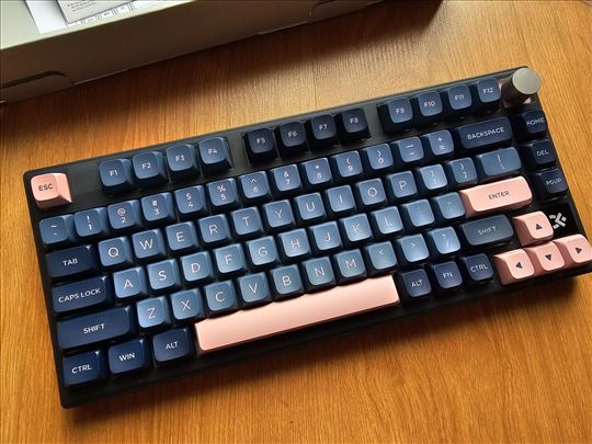 Mehanička GK75 ViA NOVA žičana Full RGB tastatura
