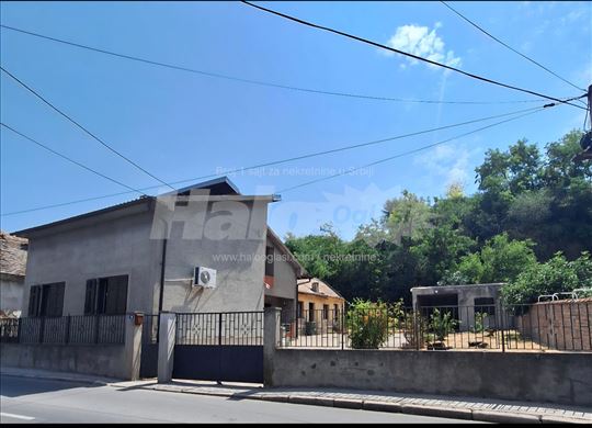 Kuća za izdavanje u Višnjici