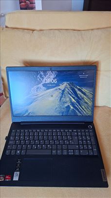 Lenovo laptop u super stanju povoljno