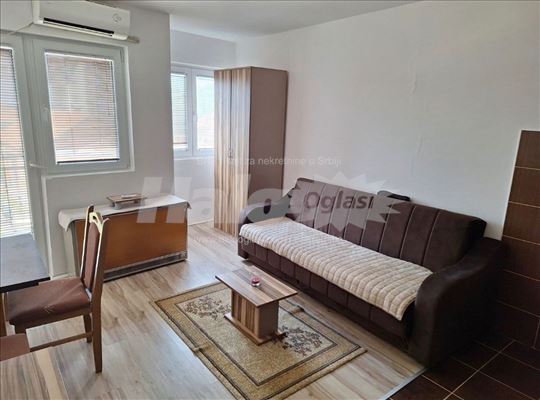 Na prodaju garsonjera 24 m2