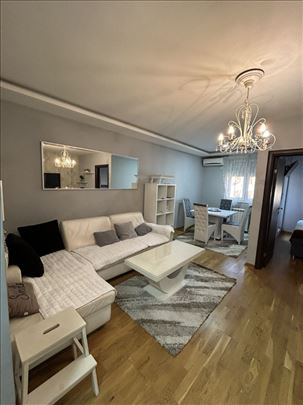 Near Vukov Spomenik | Close to City Center