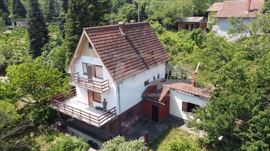 Porodična kuća - Grocka, Zavojice - prelep pogled