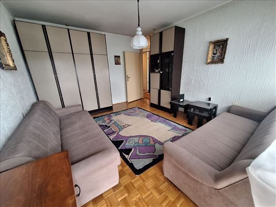Trosoban stan na prodaju, odlicna lokacija