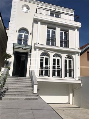 Lux vila sa bazenom, izdavanje! ID#1596