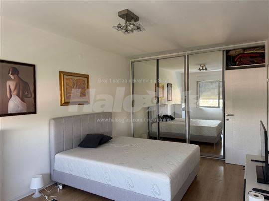 Novi Beograd - Lux renoviran dvoiposoban stan