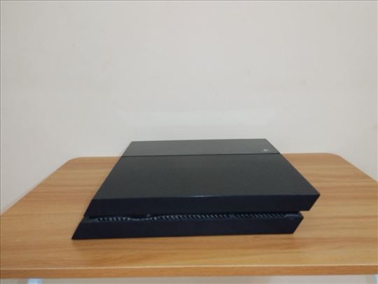 PS4 + CD IGRE |HITNO|