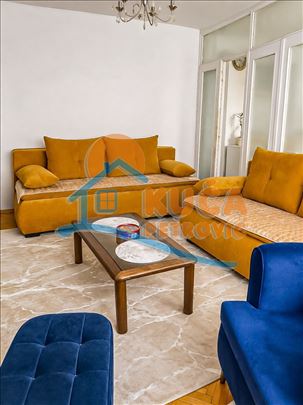 Izdaje se odličan stan na Bulevaru Nemanjića, 60m2