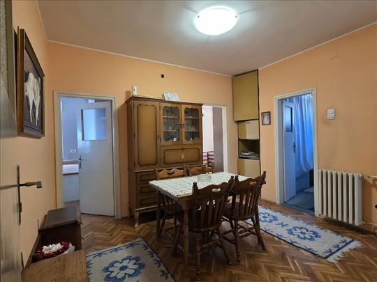 TOP CENA Stan 108m2 Banovo brdo - centar