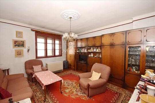 Vračar - Molerova - u blizini Krunske ID#5632