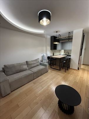 Lux, Central Garden, 56 m2 + garažno mesto