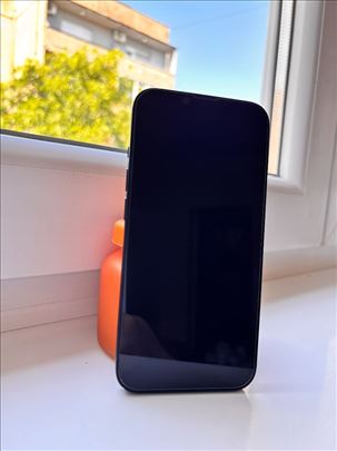 Na prodaju iPhone 14 128gb