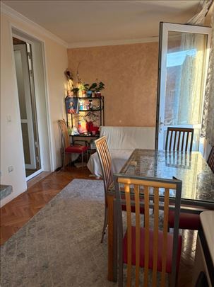 Petlovo brdo, Gočka, 62m2+25m2, 1 ar dvorišta