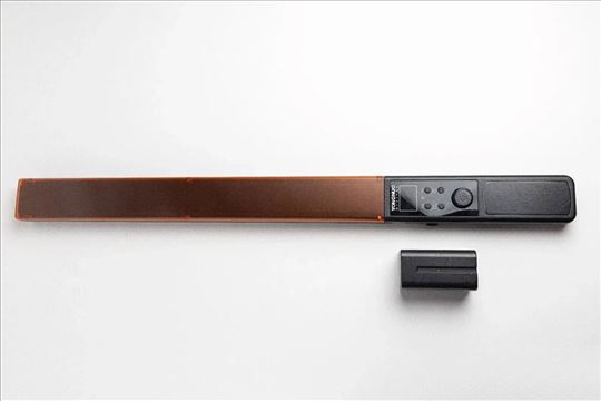 Yongnuo YN360 (V1 i V3) + baterija i punjač