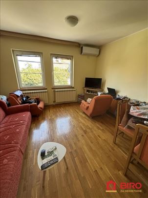 Dvosoban stan 45 m2 Zvezdara, moze kredit za mlade