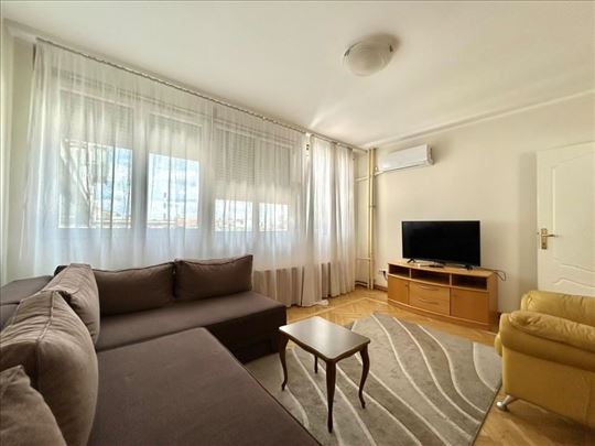 50m2 Gospodar Jovanova-Gornji Dorćol Odvojena spav