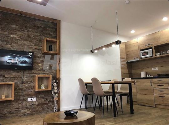 Apartman na prodaju-Kopaonik