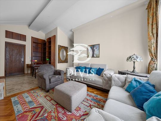 Namešten, dvosoban stan, 76m2, blizina Marakane