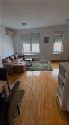 Izdajem dvosoban stan 35m2 Zvezdara Kluz