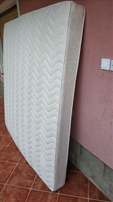 Dusek 190cm x180cm