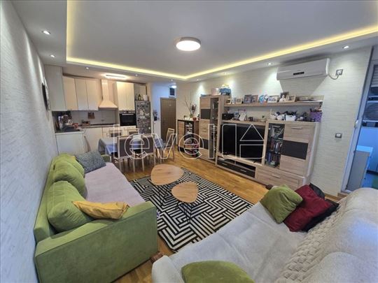 Stan,Novi Sad,Podbara,kv: 68.00