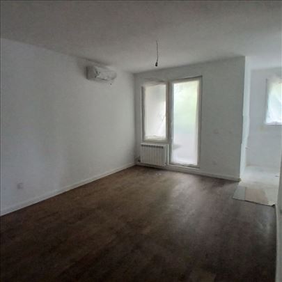 Zemun centar 47m2 2.0