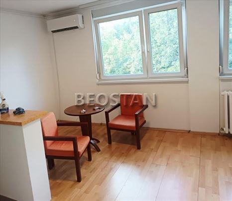 Širi centar - Konjarnik #68340