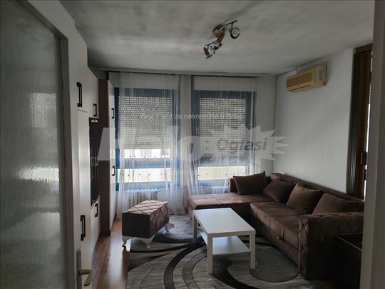 Izdajem namešten 1,5 soban stan