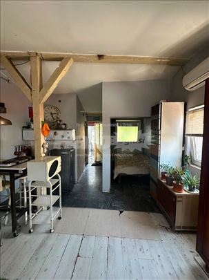 Kod Vuka 40m2,400e sa troškovima