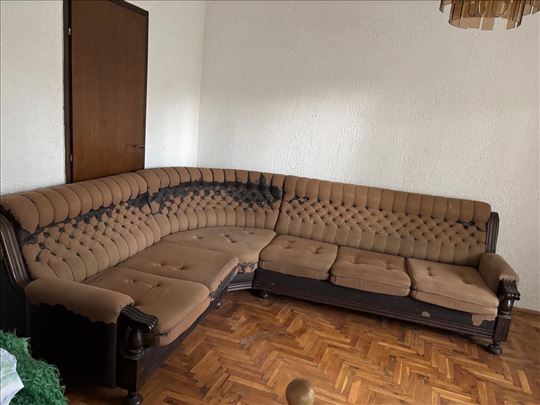 Na prodaju velika ugaona garnitura sa foteljom