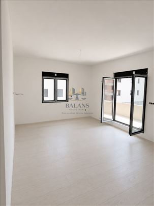 Novi Banovci, Kablar, 75m² odličan raspored