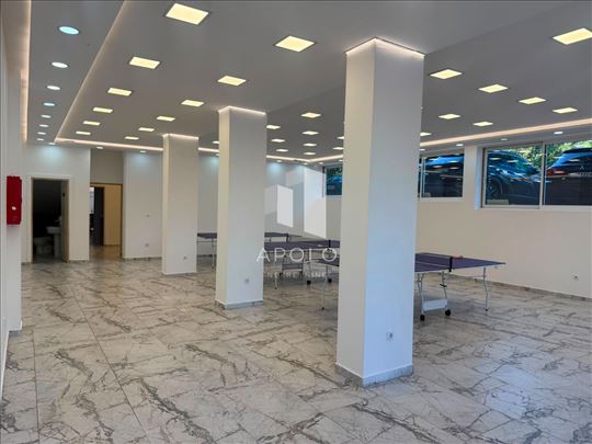 Višenamenski lokal sa parkingom na Zlatiboru