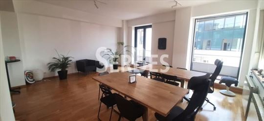 Lux penthaus - poslovni prostor 312m2 na Bulevaru 