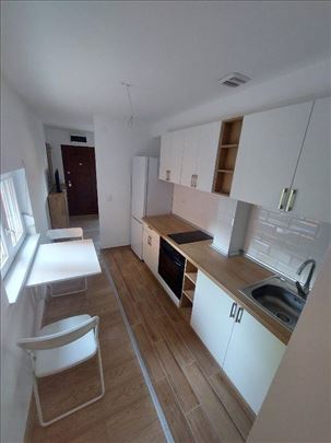 Odlična investicija, dva 1.5 stana,54m2,namešteno