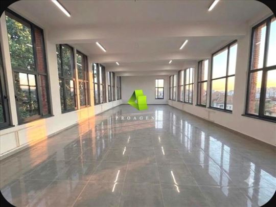 Renoviran poslovni prostor u Mašinskoj ID#8609