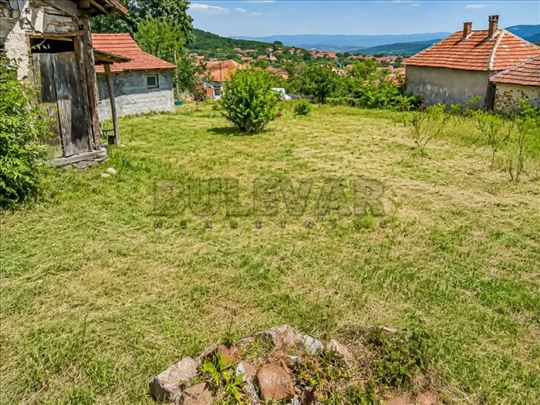 Sečanica, prizemna kuća 53m2, plac 892m2
