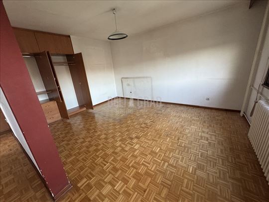 Stari Košutnjak, Pere Velimirovića, 43m2