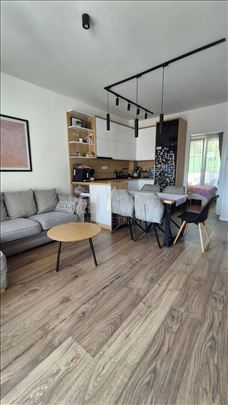 Učiteljsko naselje, stan i garažno mesto