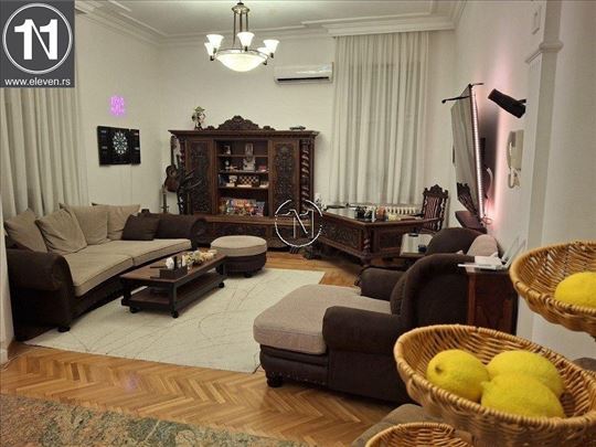 Cvetni trg – Uknjižen salonac 95 m²