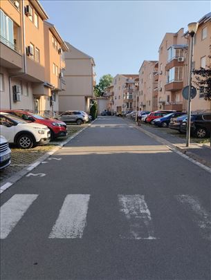 Dvosoaban 37 kvm, novija gradnja, Drenova ulica,
