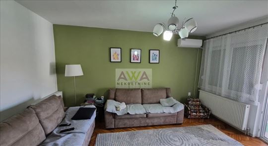 Prigrevica – Renoviran stan 76m², I sprat, centar