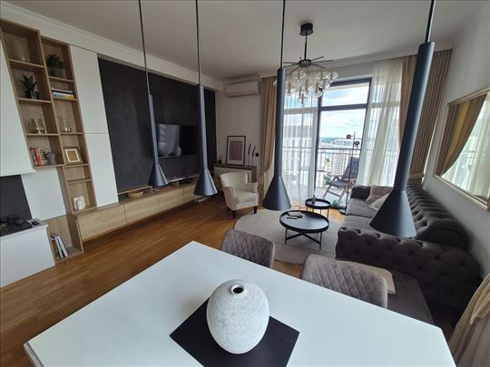 Četvorosoban stan za izdavanje u BW Parkview,88m2